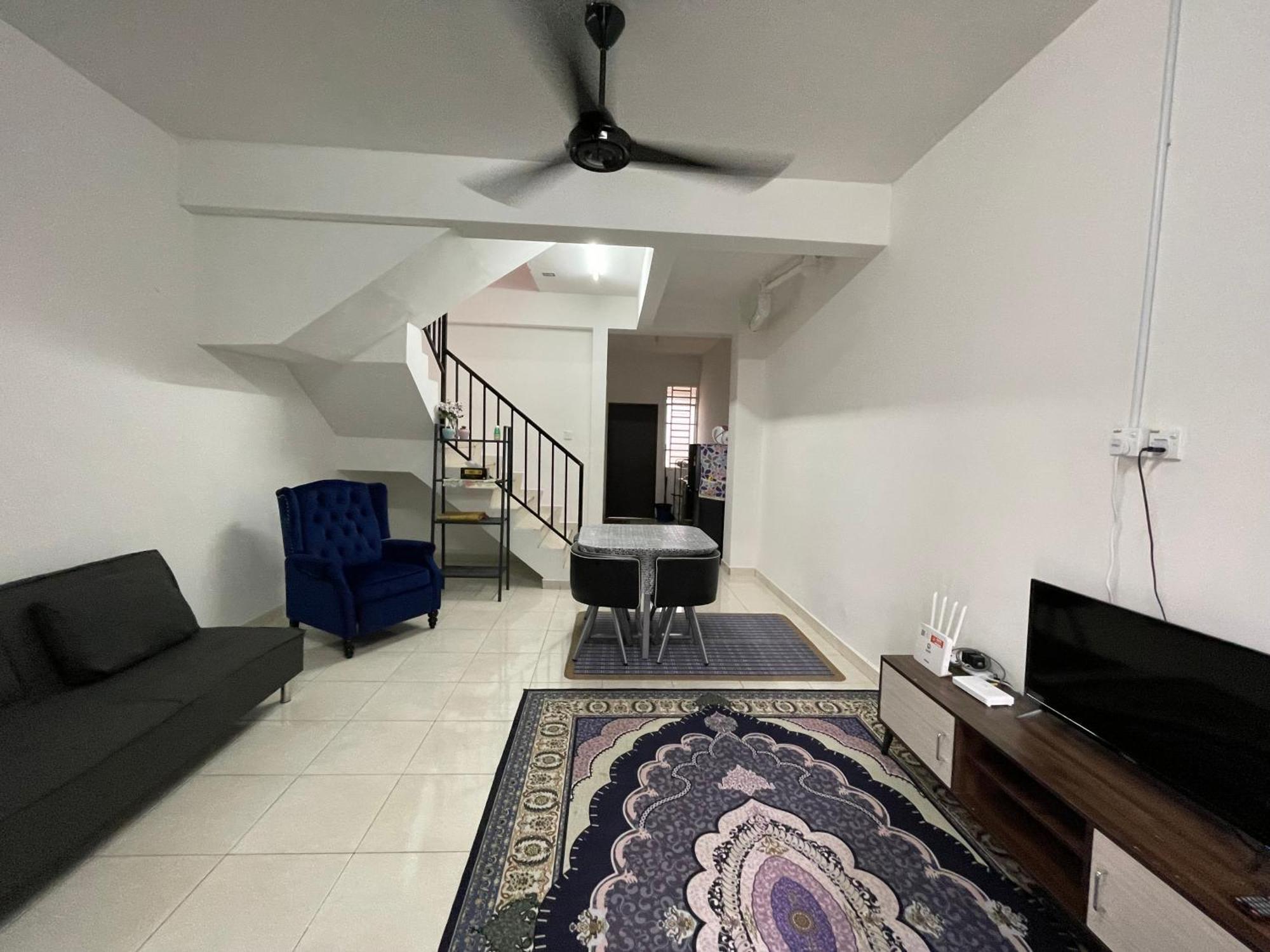 D'Cahaya Homestay Batu Pahat Esterno foto